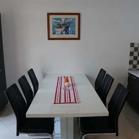 Sesar Krk - No. 2 Vinko Apartman